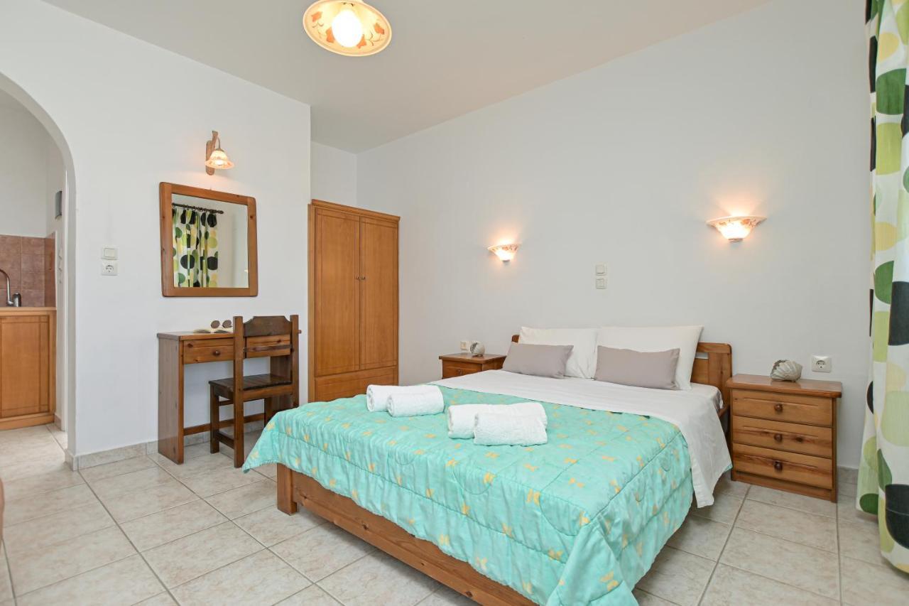 Alykes Studios & Suites Agios Prokopios  Exteriér fotografie