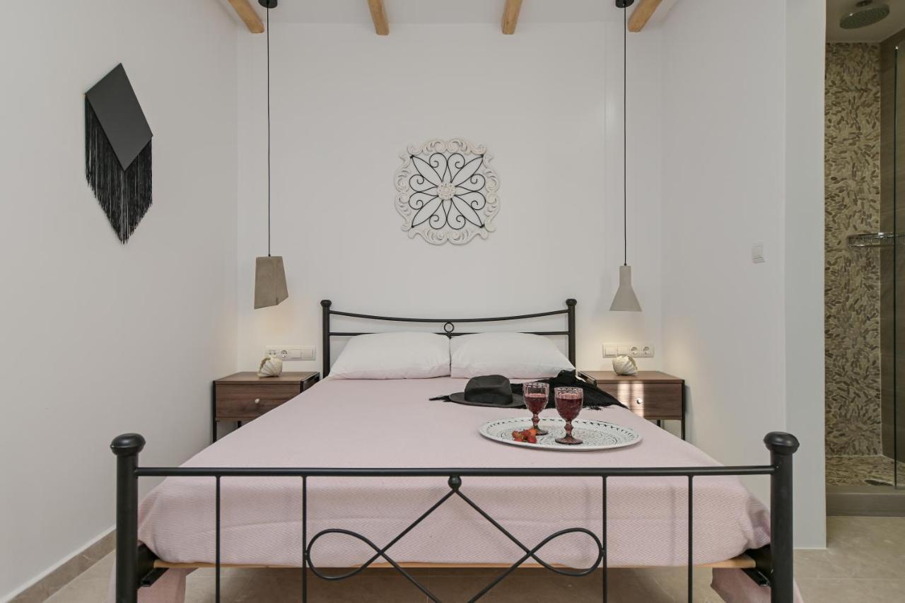 Alykes Studios & Suites Agios Prokopios  Exteriér fotografie